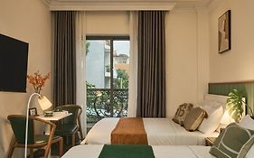 The Passion Hotel Airport - 5 Minutes To Tan Son Nhat